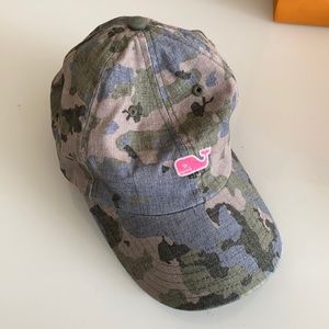 Vineyard vines camo green hat
